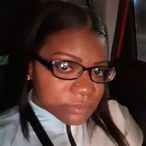 Meet your Posher, Shawnetta